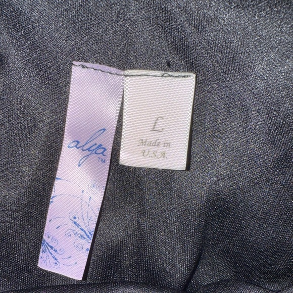 Alya Black and White Striped Tank Top - Picture 3 of 3